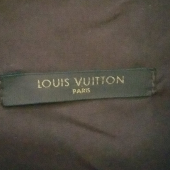 Authentic Louis Vuitton Unisex Pouch/Cosmetic Bag - Picture 4 of 6